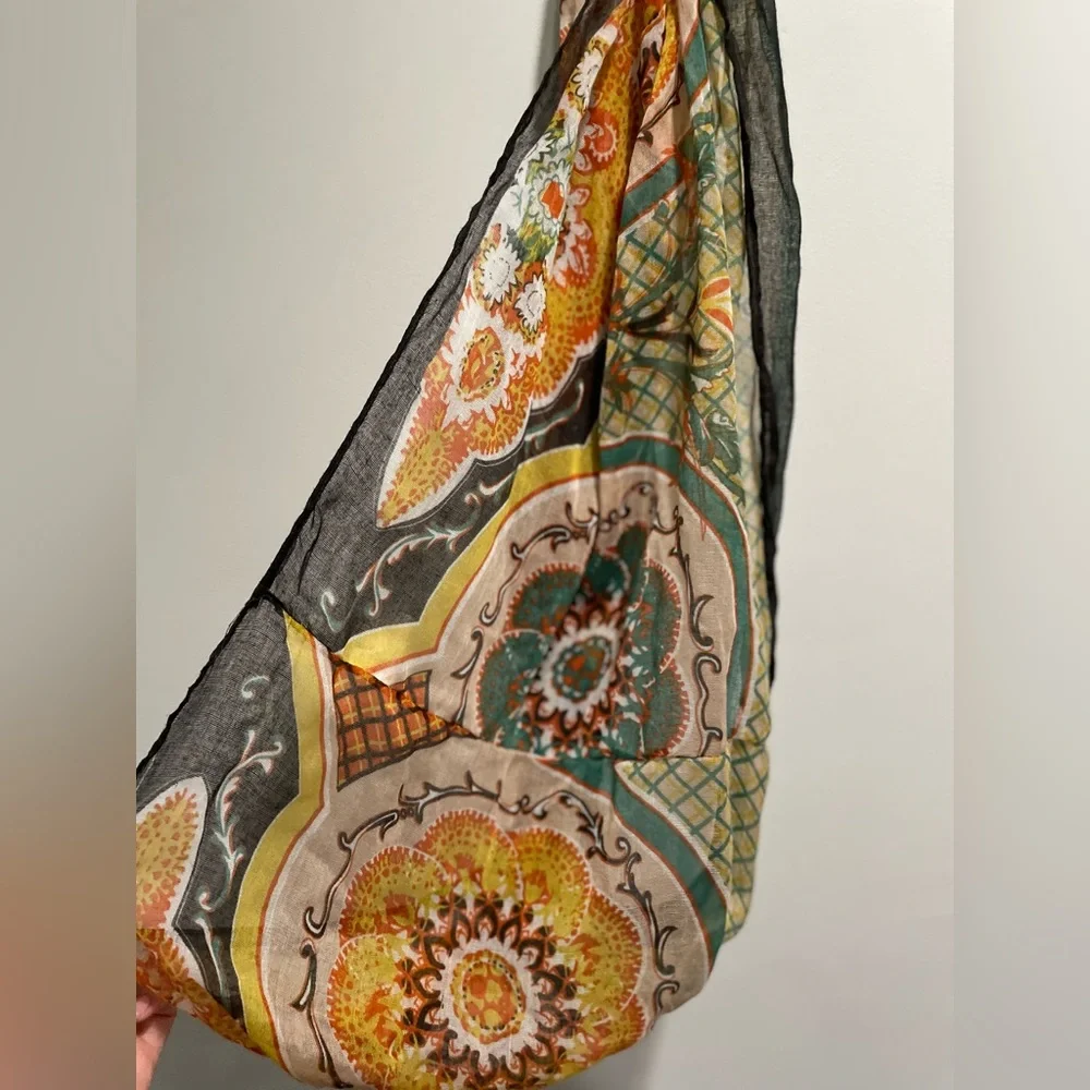 Boho print women's infinity scarf - Picture 1 of 2